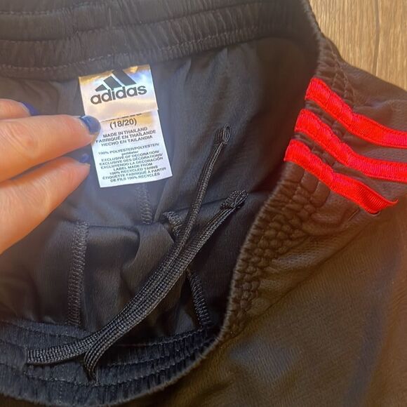 Adidas short ❤️  - Picture 4 of 6
